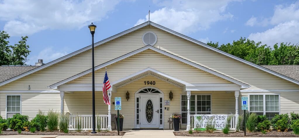 Arden Courts Elk Grove, A Memory Care Community at Elk Grove Village, IL