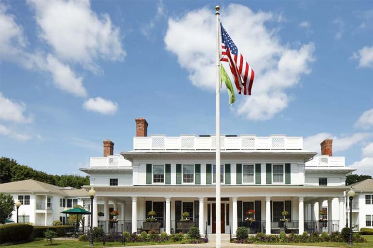 Atria Harborhill, East Greenwich RI