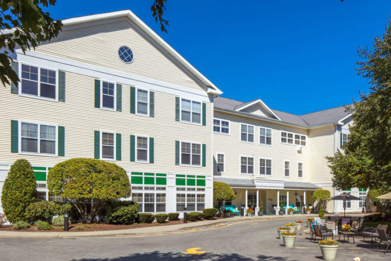 Atria Lincoln Place, Lincoln RI