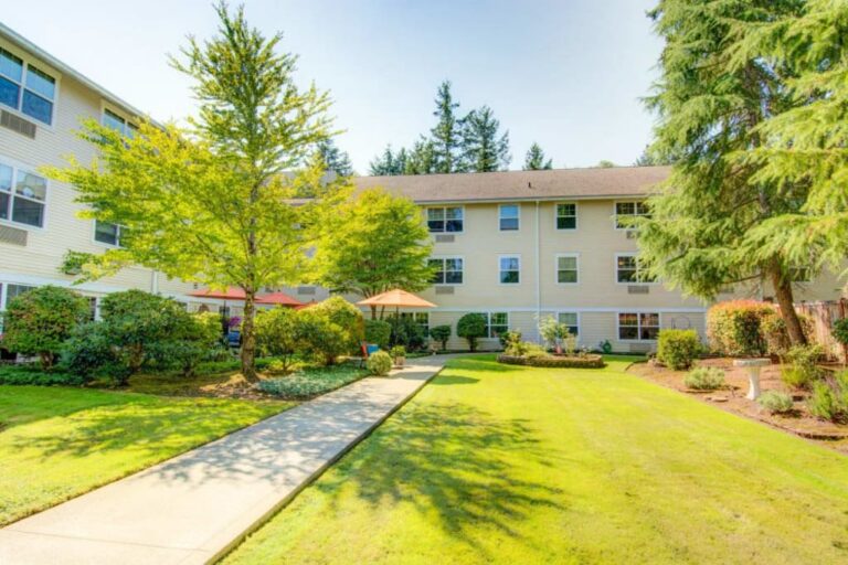 Bridgeport Place, University Place WA