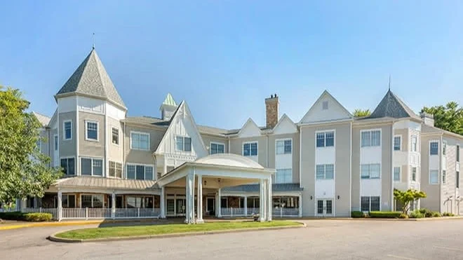 Brookdale Bath (Offering HealthPlus) at Akron, OH