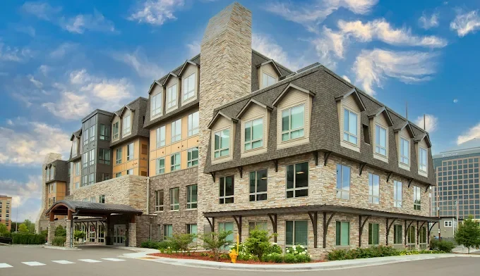 Global Pointe Senior Living at Golden Valley, MN