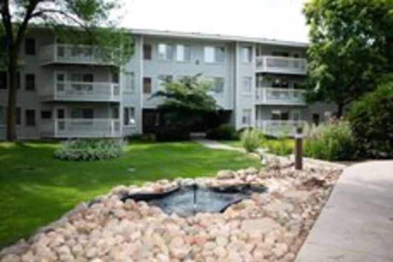 Laurel Oaks, Glendale WI