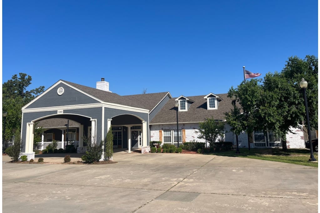 Luxe Life Senior Living at Norman, OK