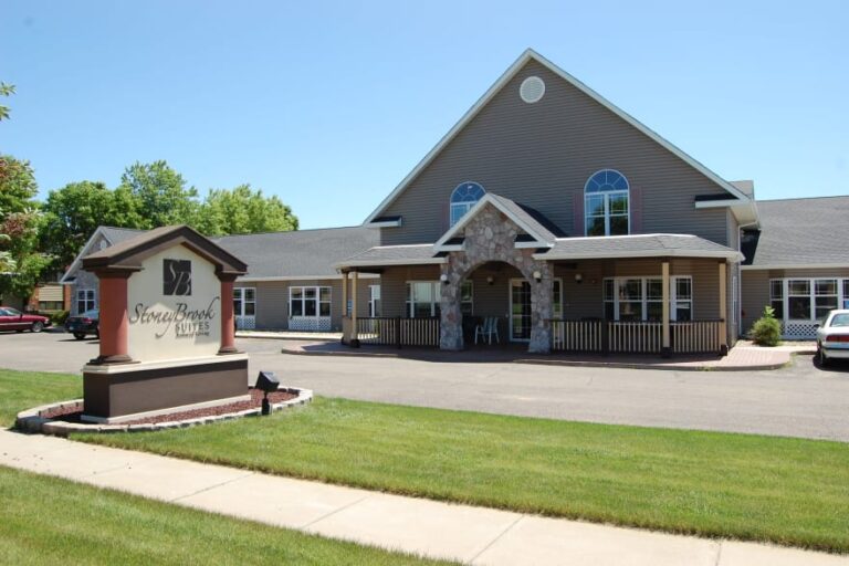 StoneyBrook Suites Watertown, Watertown SD
