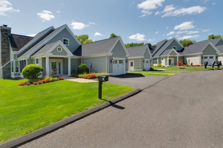 Suffield by the River, Suffield CT