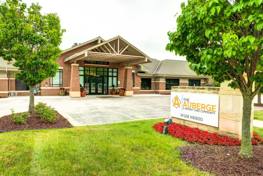 The Auberge at Oak Village, Menomonee Falls WI