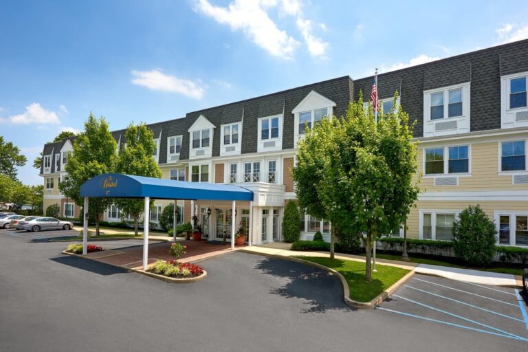 The Bristal at North Woodmere, North Woodmere NY