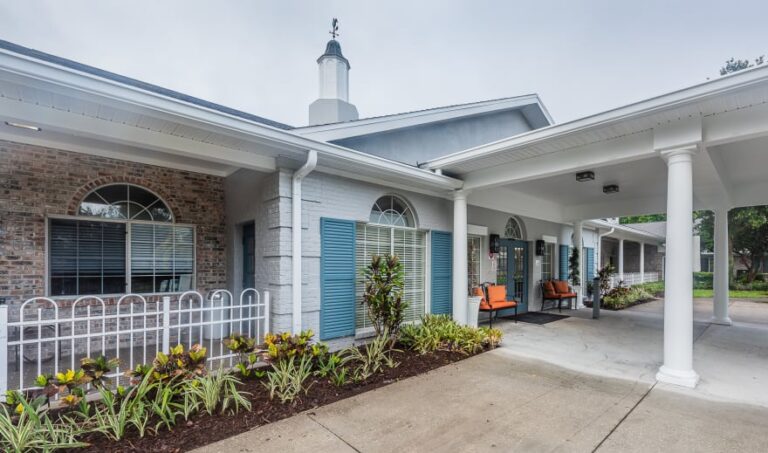The Colonnade at Carrollwood, Tampa FL