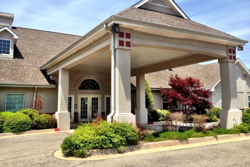 The Courtyards at The Ambassador Memory Care Assisted Living, Tulsa OK