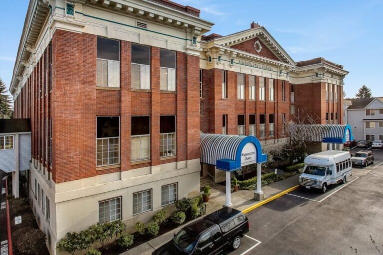 Washington Oakes, Everett WA